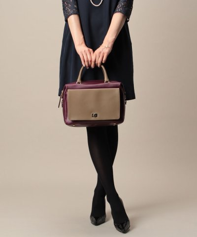 【GIANNI　NOTARO　CAROL　J.】スクエアボストン（ストラップ付き）