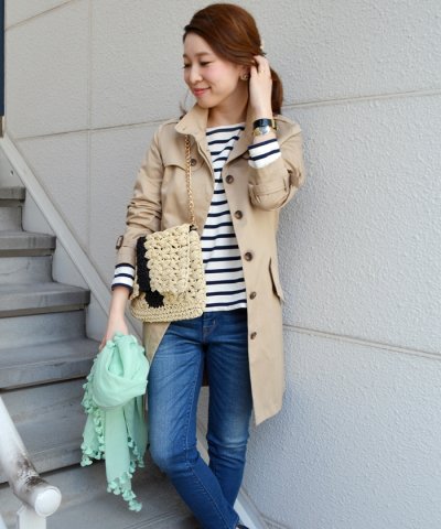 スタンドカラートレンチコート