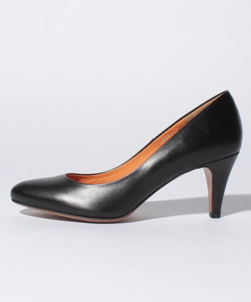 ラウンドトゥプレーンパンプス 