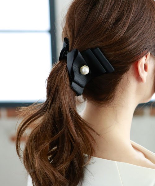 セール 10 Off 重ねリボンとパールのバナナクリップ コレカラ Colleca La Magaseek