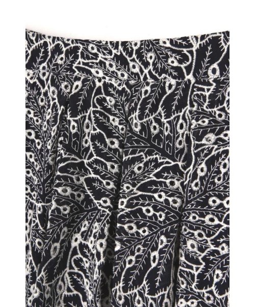 ROSE BUD(ローズバッド)/ボタニカル刺繍スカート/img04