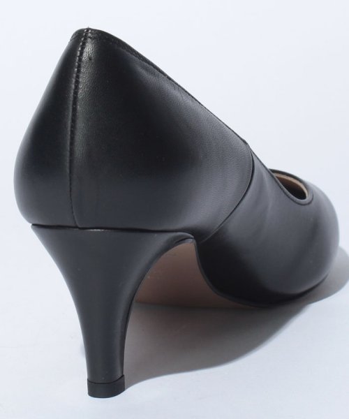 ラウンドトゥプレーンパンプス 