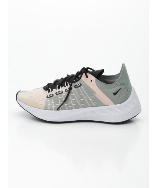 w nike future fast racer