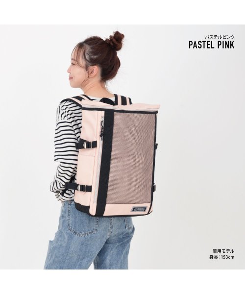 アヴェンチュラ リュック スクエア ボックス型 マチ 大きい レディース 女子 カジュアル ストリート 対応 メッシュポケット通勤 通学 ランナー Runner Magaseek