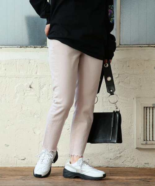 セール 75 Off Red Card Ray Beams 別注 カラー デニムパンツ ビームス アウトレット Beams Outlet Magaseek