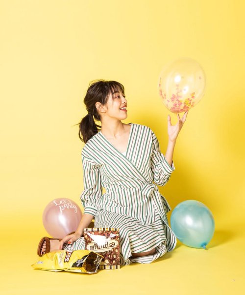 セール 小嶋陽菜さん着用 マルチストライプカシュクールワンピース ビッキー Vicky Magaseek セール 小嶋陽菜さん着用 マルチストライプカシュクールワンピース ビッキー Vicky Magaseek