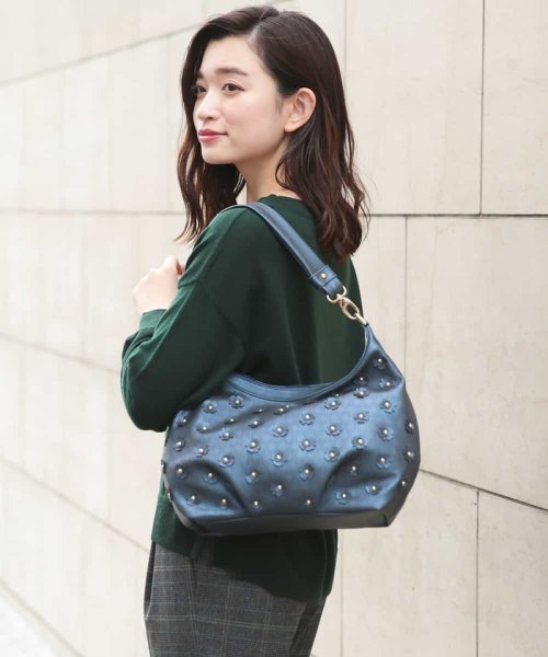 MK MICHEL KLEIN BAG(エムケーミッシェルクランバッグ)/【WEB限定/2WAY】パンチングフラワーモチーフバッグ/img18