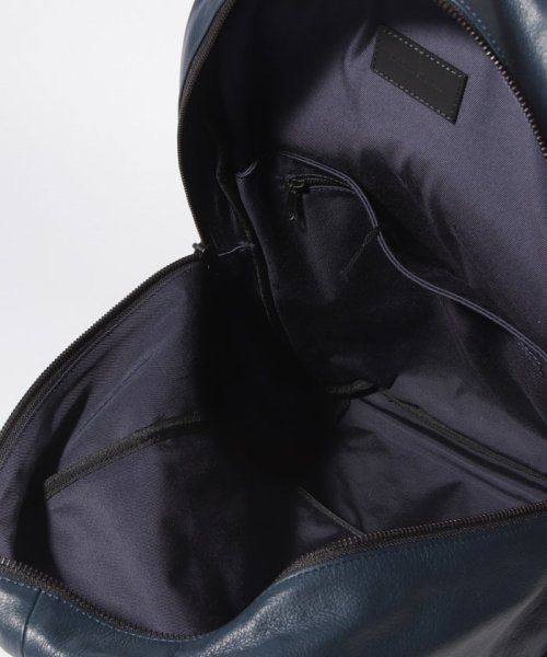 PATRICK STEPHAN(パトリックステファン)/Leather backpack ’round double F’/img03