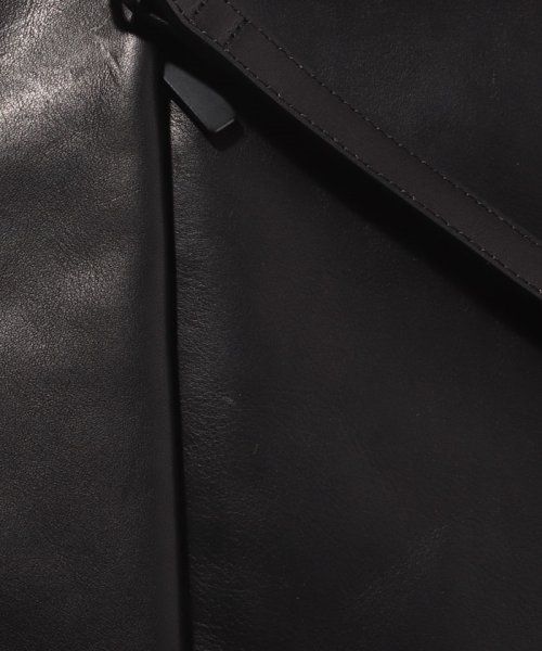 PATRICK STEPHAN(パトリックステファン)/Leather shoulder bag ’grande poche’ sacoche/img03