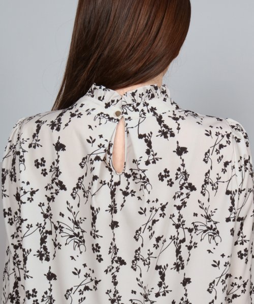 Petit Poudre プチ プードル モノトーンフラワーブラウス スコットクラブ Scotclub Magaseek