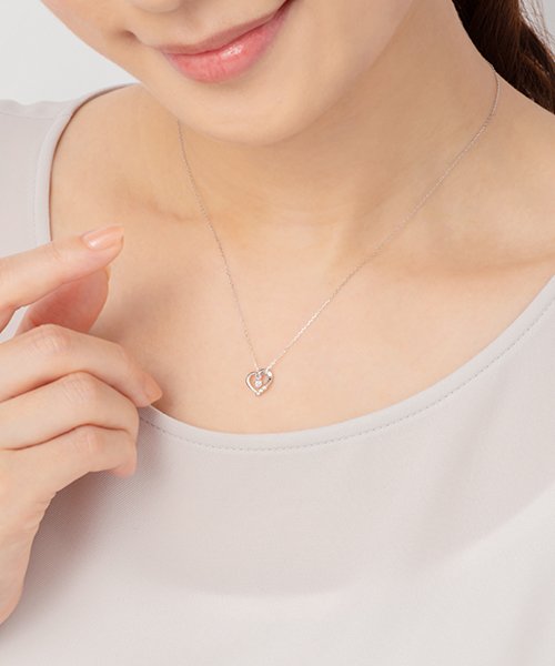 K10ホワイトゴールドネックレス *店舗にてお問い合わせの際は メーカー品番をお申し付け下さい アフターサービスに関しましては ご利用の際には 必ずマガシーク発行のご購入明細書と取扱い説明書 保証書 をお持ち下さい お品物やお客様のご使用状況により 一部お承りできないアフターサービスもございます あらかじめご了承ください