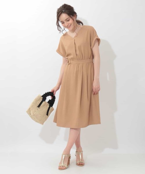 セール Vネック半袖ワンピース オフオン Ofuon Magaseek