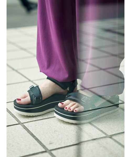 flatform universal luxe sandal by teva