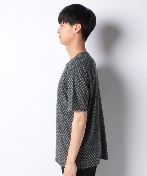 BENETTON (mens)(ベネトン（メンズ）)/総柄プリント半袖Tシャツ・カットソー/img10