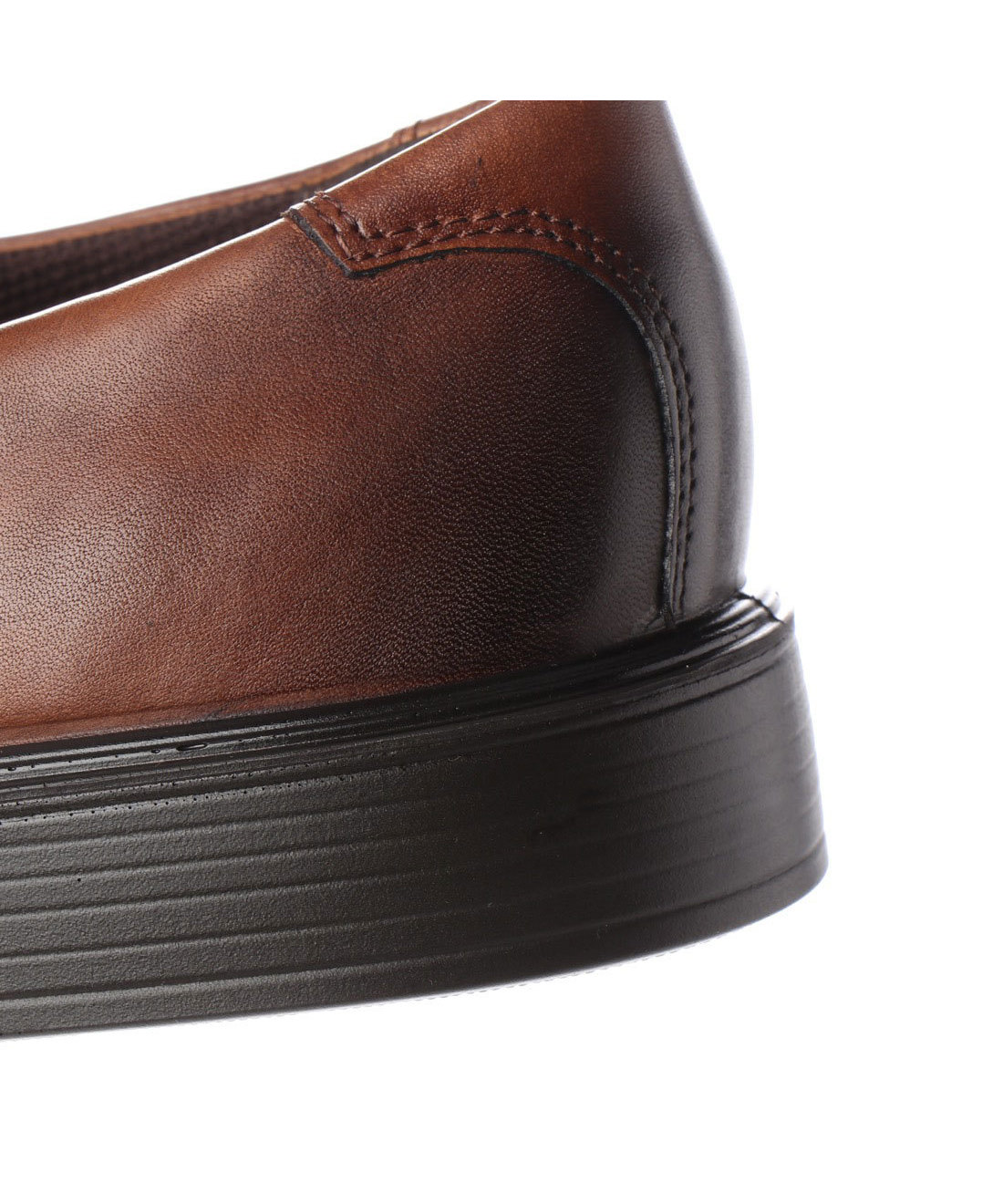 ecco minneapolis slip on