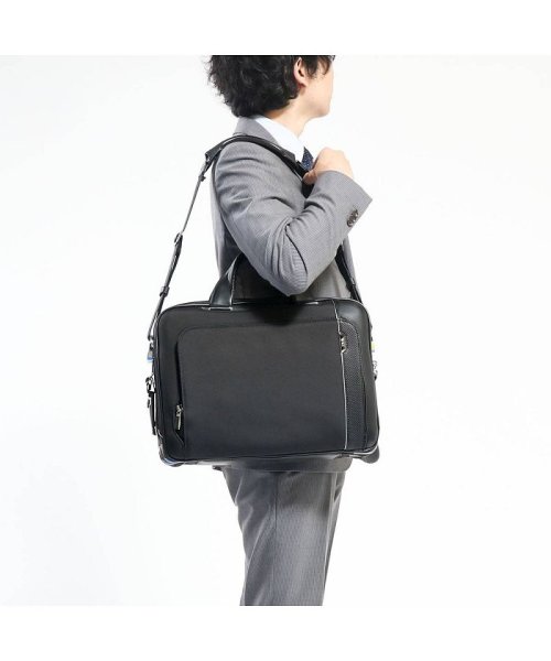 【日本正規品】トゥミ ビジネスバッグ TUMI サドラー ブリーフ アライブ ARRIVE Sadler Brief 25503002 ×1 ジップポケット ポケット