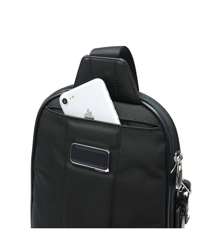 tumi arrive martin sling