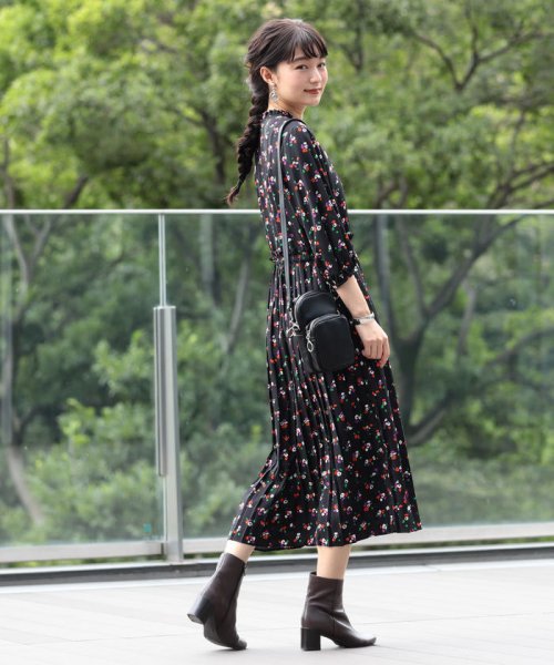 クーポン セール 50 Off Ray Beams プリーツ キリカエ プリント ワンピース ビームス アウトレット Beams Outlet Magaseek