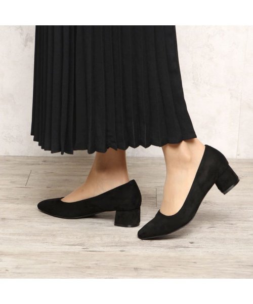 セール バニティービューティー Vanity Beauty 19秋冬新作 スクエアトゥパンプス ベージュスエード バニティービューティー Vanitybeauty Magaseek