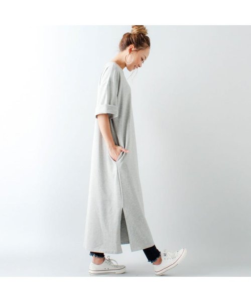 セール ジュノア Junoah 綿100 ロング丈スウェットワンピース ゆったり リラックス 無地 コットン シンプル マキシ丈 半袖 ポケット スリット ビッグサ ジュノア Junoah Magaseek