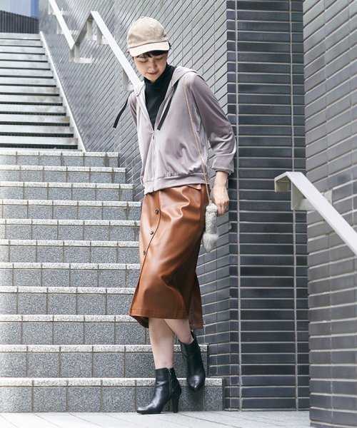 CARA　O　CRUZ(キャラ・オ・クルス)/合成皮革のタイトスカート/img02