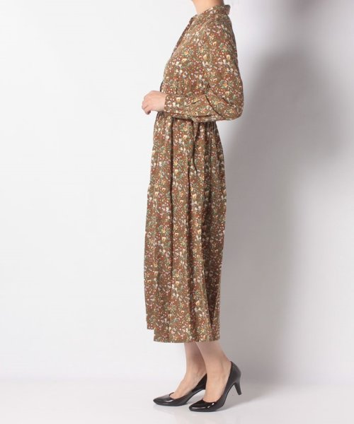 セール 74 Off 花柄スキッパーワンピース グリーンパークス Green Parks Magaseek