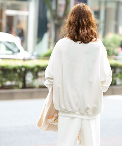 marjour(マージュール)/OTONA OFF SHOULDER SWEAT/img06