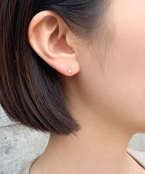 セカンドピアス] K18ダイヤモンドピアス 0. 06ct(YG)(502780707