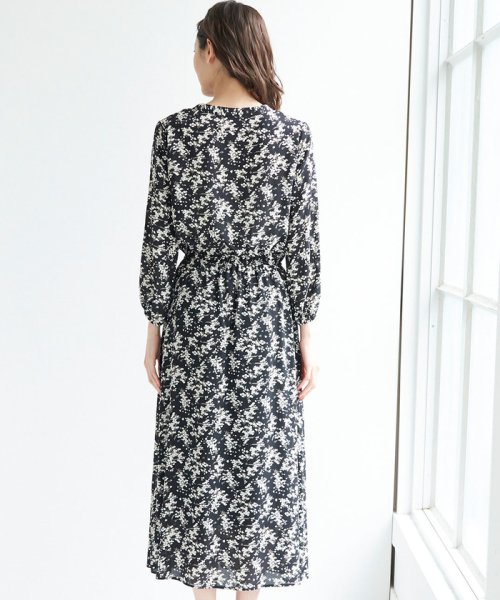 Web限定 花柄キーネックワンピース ロペピクニック Rope Picnic Magaseek