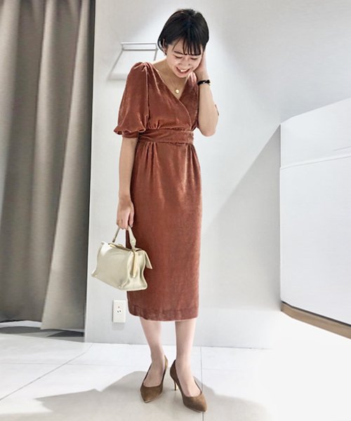 セール ベルベットカシュクールワンピース ルージュヴィフラクレ Rouge Vif La Cle Magaseek セール ベルベットカシュクールワンピース ルージュヴィフラクレ Rouge Vif La Cle Magaseek
