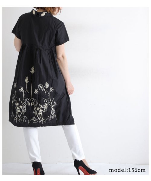 Sawa a la mode(サワアラモード)/後ろ草花刺繍のふんわりコットンシャツチュニック/img17