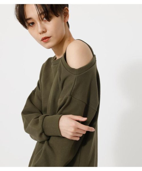 AZUL by moussy(アズールバイマウジー)/ONE SHOULDER SWEAT PO/img17