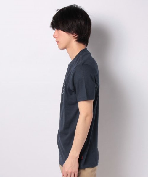 LEVI’S OUTLET(リーバイスアウトレット)/PERF GRAPHIC TEE SPORTSWEAR PERFOMANCE N/img01