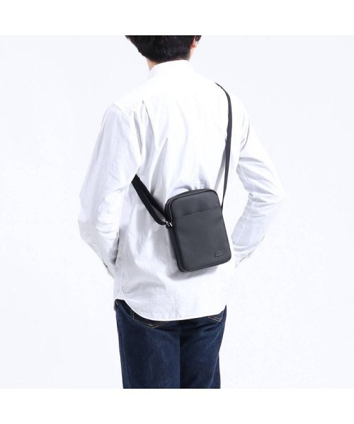 ラコステ バッグ Lacoste ショルダーバッグ Men S Classic メンズクラシック Slim Vertical Camera Pvcカメラポーチ ラコステ Lacoste Magaseek