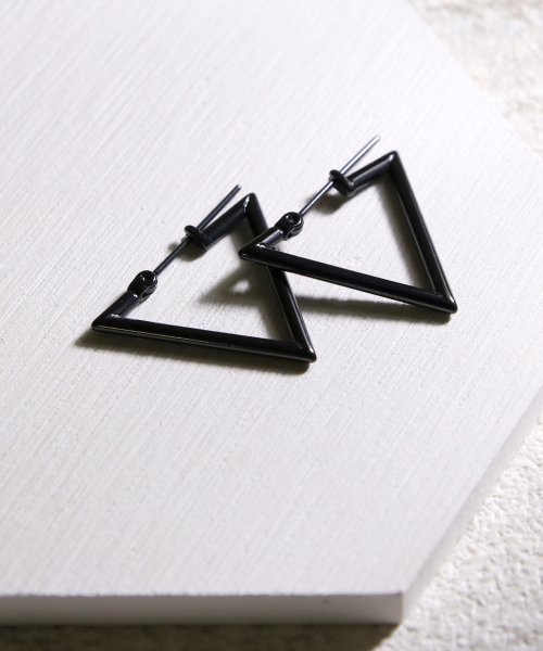 MAISON mou(メゾンムー)/【YArKA/ヤーカ】stainless series triangle pierce/ステンレス トライアングルピアス/img01