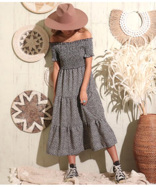 クーポン開催中 セール 50 Off ギャザー切替オフショルダーワンピース アナップミンピ Anap Mimpi Magaseek