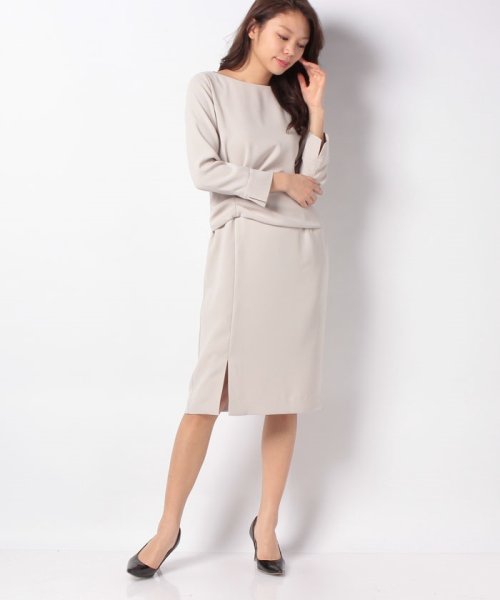 セール 55 Off アナウンサー着用 ウェストアシメタックワンピース トーナル Tonal Magaseek