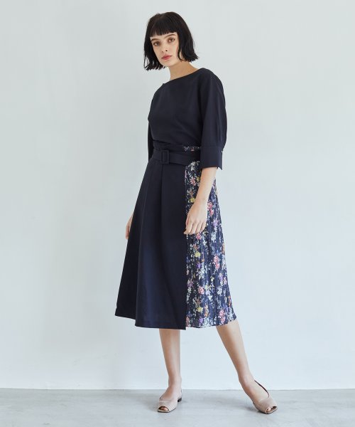 セール 60 Off アナウンサー着用 フラワーバタフライギャザープリーツワンピース トーナル Tonal Magaseek