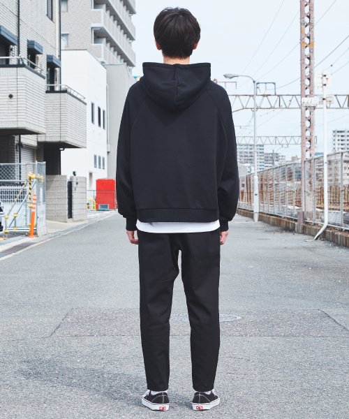 Kangol カンゴール プルオーバーパーカー ショート丈 メンズ ユニセックス レディース ラグランスリーブ シンプル ロゴ 刺繍 裏毛 綿 コットン ルーズ ロッキーモンロー Rocky Monroe Magaseek