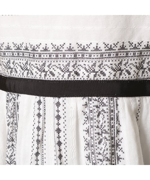 セール クロスステッチプリントワンピース ローズティアラ Rose Tiara L Size Magaseek