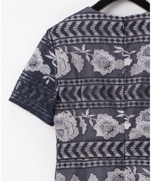 【TVドラマ着用】ライン刺繍ワンピース 