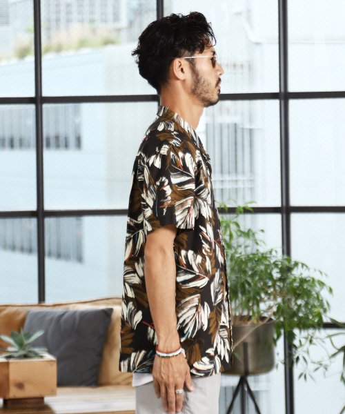 日本製リーフ柄オープンカラー半袖シャツ 半袖シャツ メンズ カジュアルシャツ オープンカラー 開襟 5分袖 シャツ ジギーズショップ Jiggys Shop Magaseek
