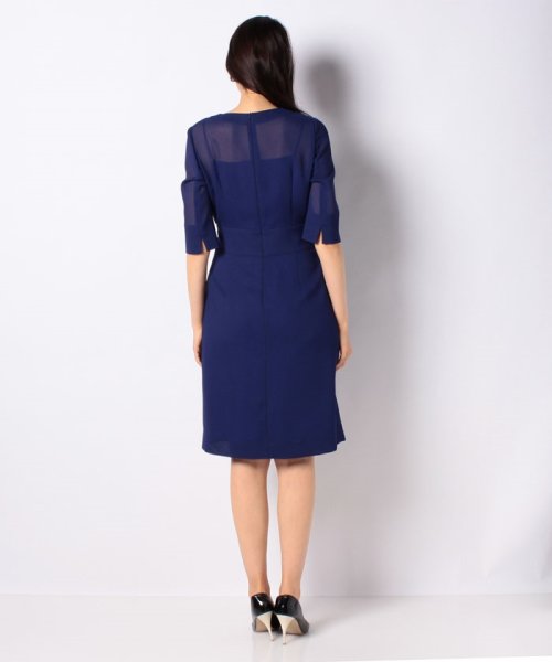 セール カラミ織り ベルテッドワンピース ピエール カルダン Pierre Cardin Magaseek セール カラミ織り ベルテッドワンピース ピエール カルダン Pierre Cardin Magaseek