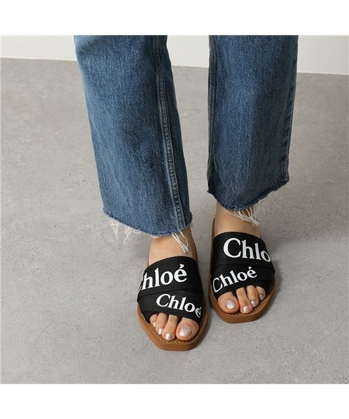 Chloe(クロエ)/【Chloe(クロエ)】CHC19U18808 WOODY ウッディ フラットミュール サンダル ロゴバンド 001/Black 靴 レディース/img02