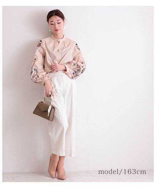 Sawa a la mode(サワアラモード)/ボタニカル刺繍袖のコットントップス/img01
