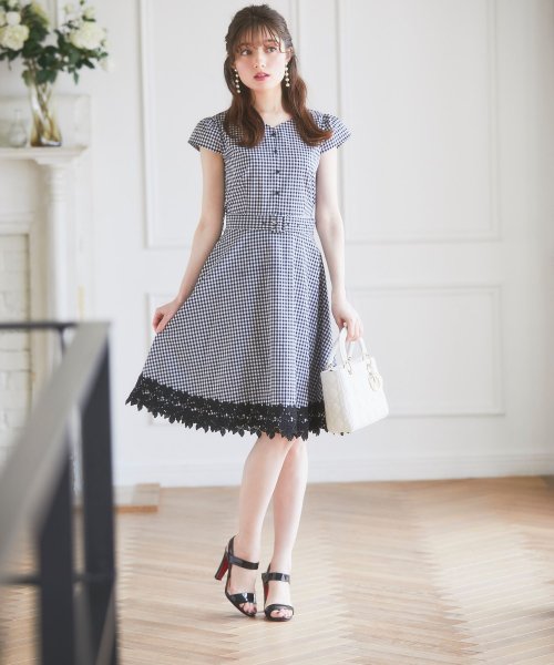 セール ベルト付きフラワーレース装飾ギンガムチェックワンピース トッコクローゼット Tocco Closet Magaseek