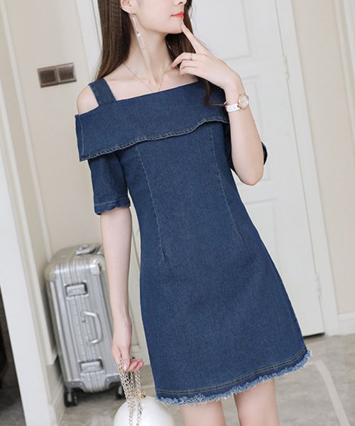 セール 10 Off デニムワンピース レディース オフショルダー 半袖 膝上丈 きれいめ ショート丈 肩出し無地 着痩せ ショッピングゴー Shoppinggo Magaseek