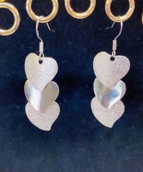 セール フックピアス 揺れる ロングピアス ハートピアス シンプル イヤリングかわいい 人気アクセサリー ショッピングゴー Shoppinggo Magaseek