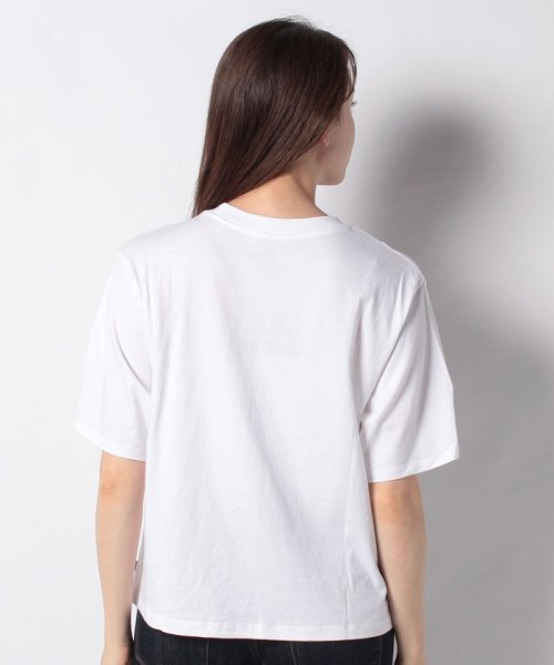 LEVI’S OUTLET(リーバイスアウトレット)/GRAPHIC BOXY TEE BOX TAB PUFF WHITE+ GRA/img02