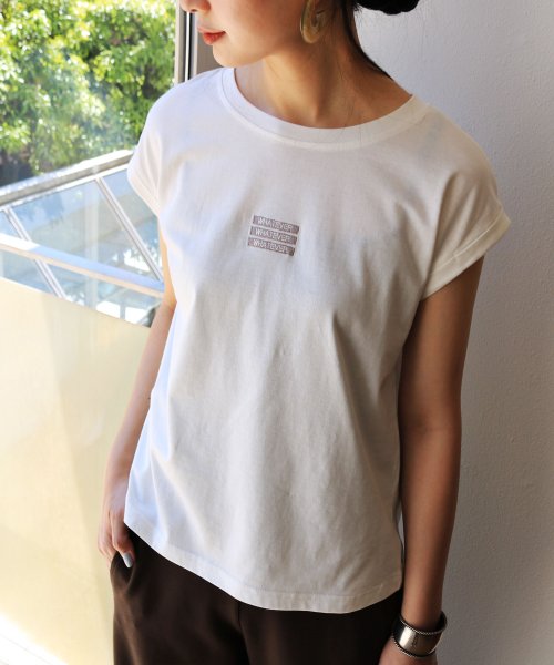 and　Me...(アンドミー)/whatever刺繍ボックスロゴフレンチスリーブ Tシャツ/img26